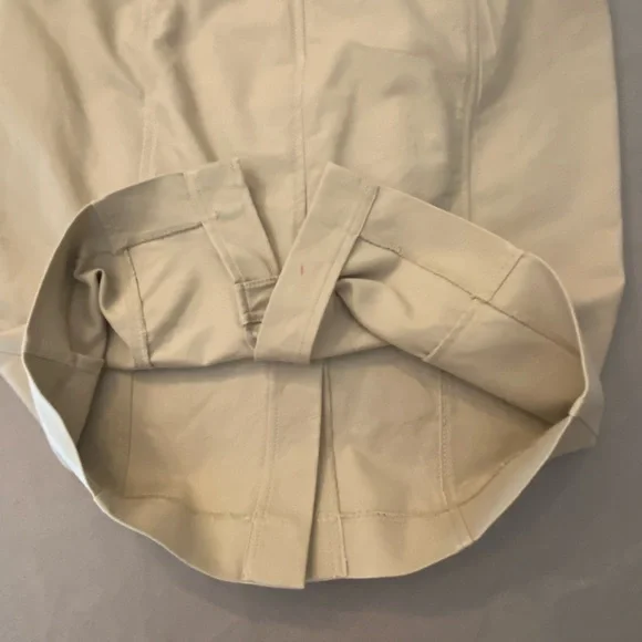 🌸Buy 2 for $10🌸 
Beige pencil skirt 2 front pockets - Picture 3 of 4